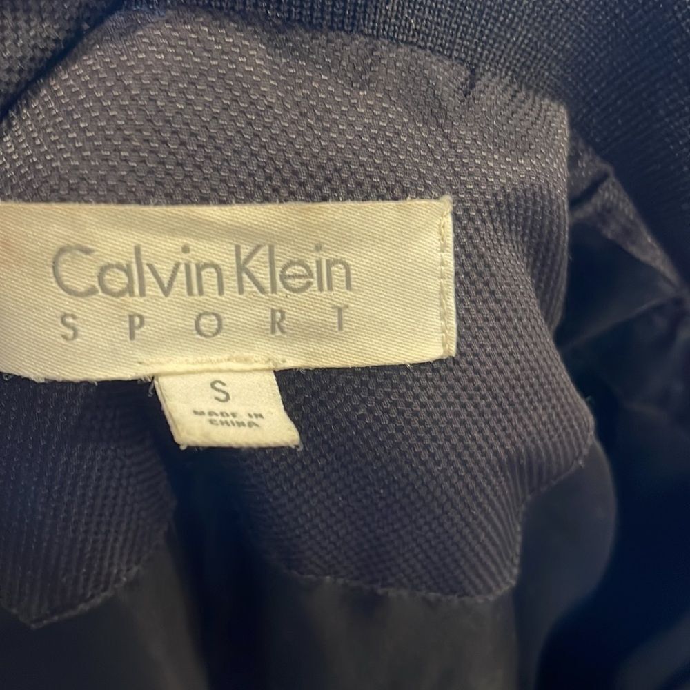 Z Calvin Klein Sport convertible to vest (zip off sleeves) puffer zip jacket - Picture 7 of 8